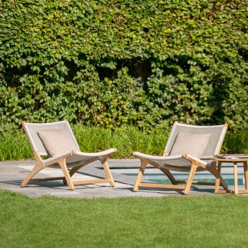 Lounge Chair Mistakes That Hurt Your Back